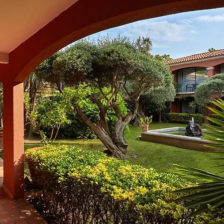 מלון Duflot & 4*